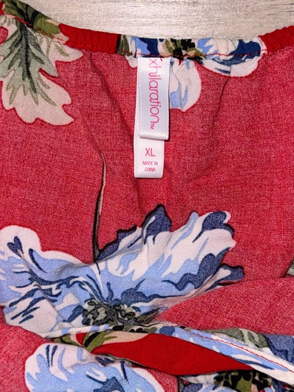 Xhilaration XL Red Floral Romper Women’s Sleeveless V-Neck Tie Waist Ruffle Hem - Picture 6 of 7